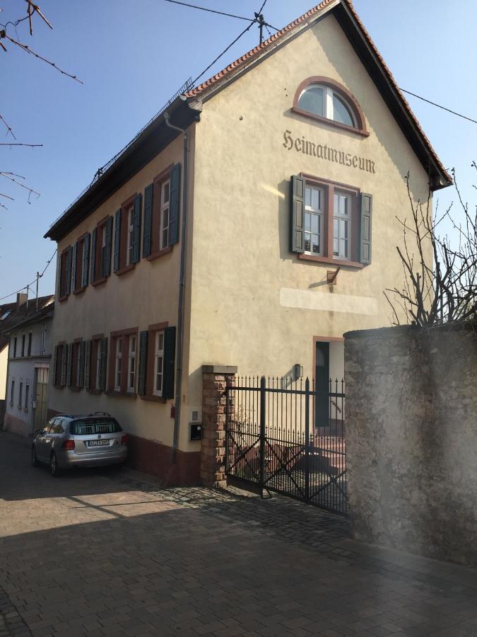 Alte Schule Wachenheim Im Zellertal *